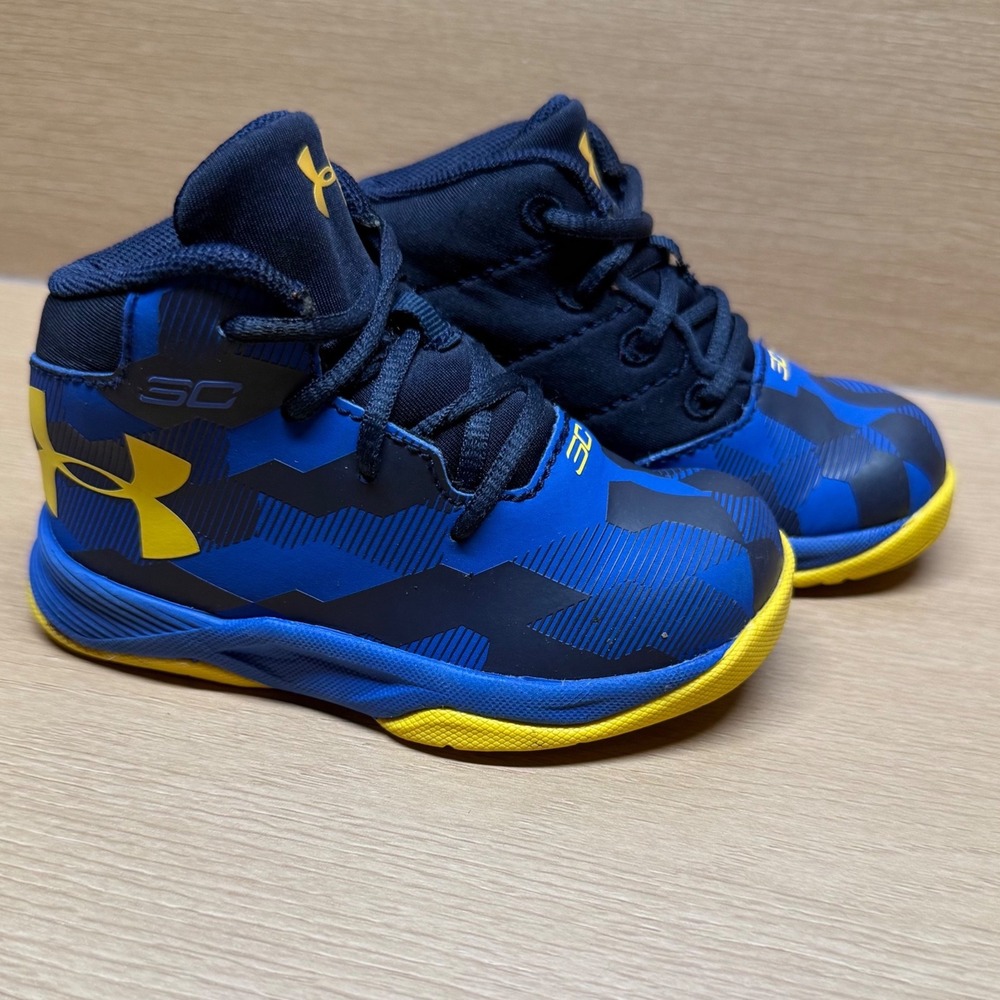 Under Armour Curry 2.5 Infant Size 5K Blue Yellow Basketball Shoes SC30 Sneakers